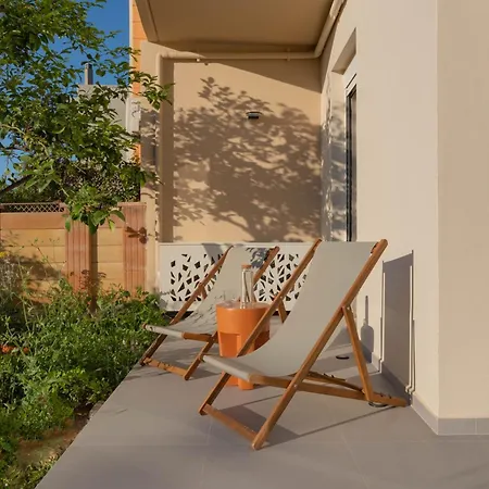 Elemoni - Grandma Eleni's Garden Stay! Apartment Rethymno