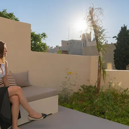 公寓 Elemoni - Grandma Eleni's Garden Stay! *