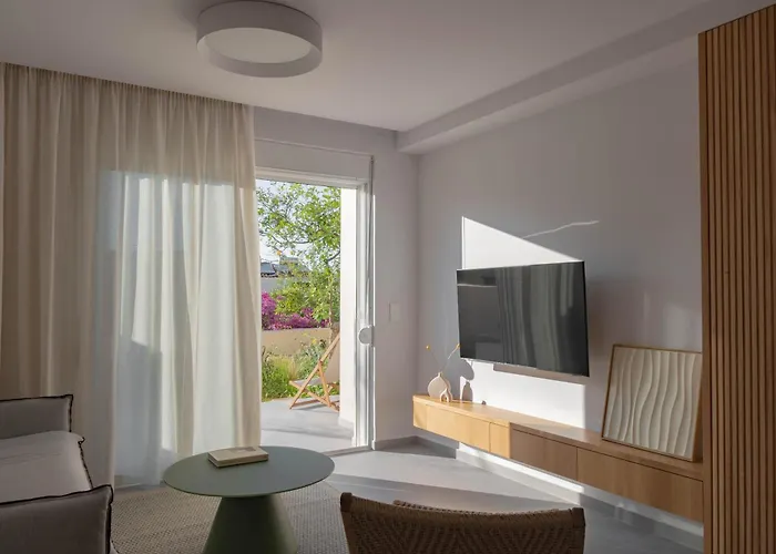 Apartment Elemoni - Grandma Eleni's Garden Stay! *