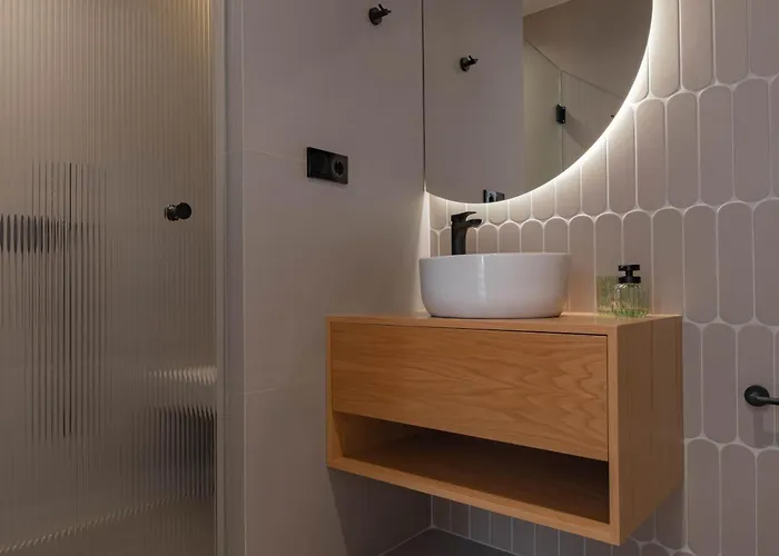 Apartment Elemoni - Grandma Eleni's Garden Stay! *